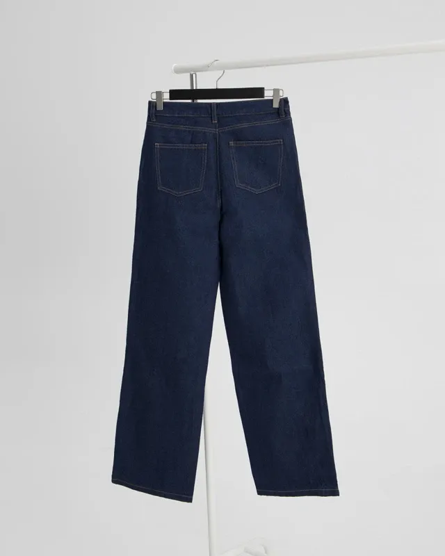 BOLD DENIM