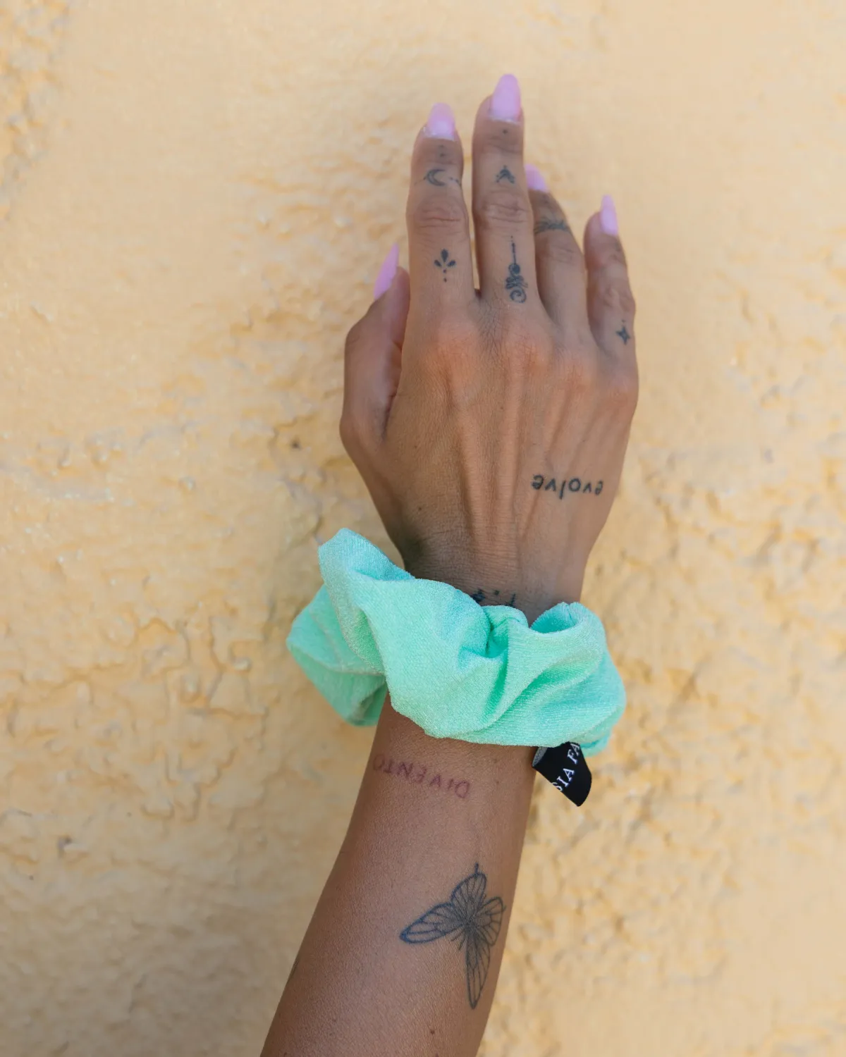 BACI MENTA SCRUNCHIE 